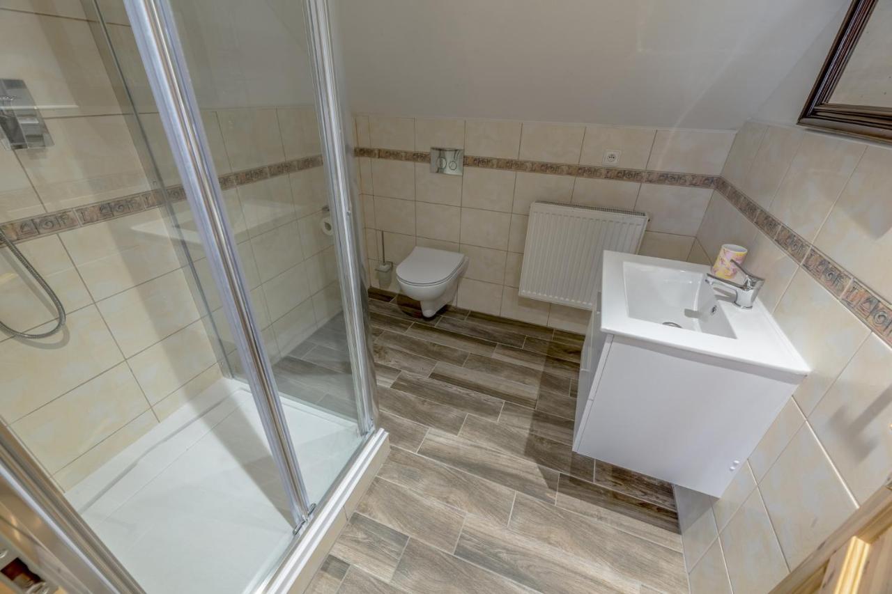 Hotel U Ozveny Dolni Adrspach Esterno foto